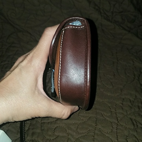 Dooney & Bourke flap wristlet - Picture 4 of 8